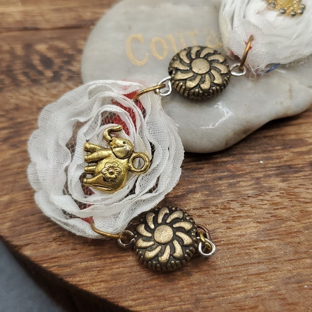 Bronze emblem elephants bracelet lace chiffon flower B3217 - Picture 2 of 3